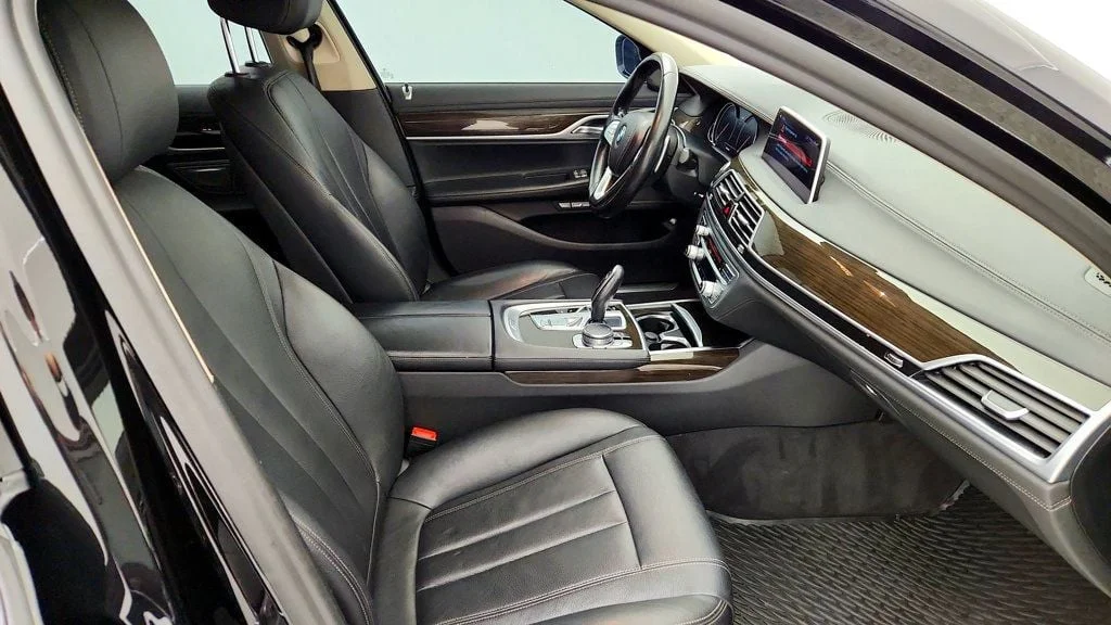 Used 2018 Black Sapphire Metallic BMW 740i xDrive image 25