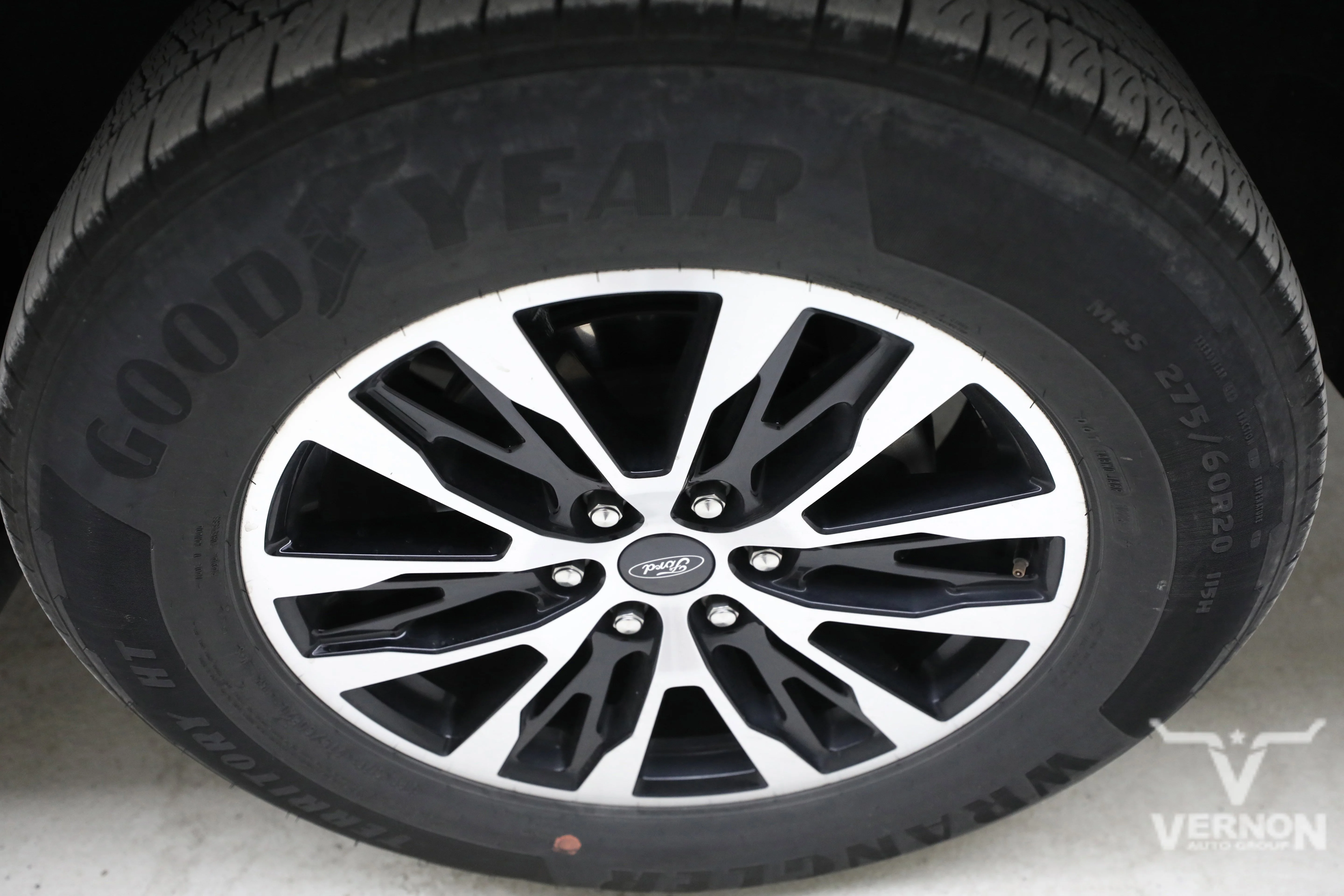 Pre-Owned 2025 Ford Expedition Platinum 4x4