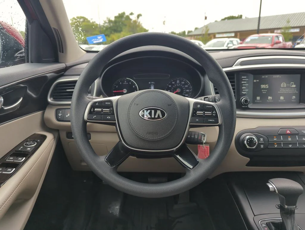 Used 2019 Red Kia LX image 17