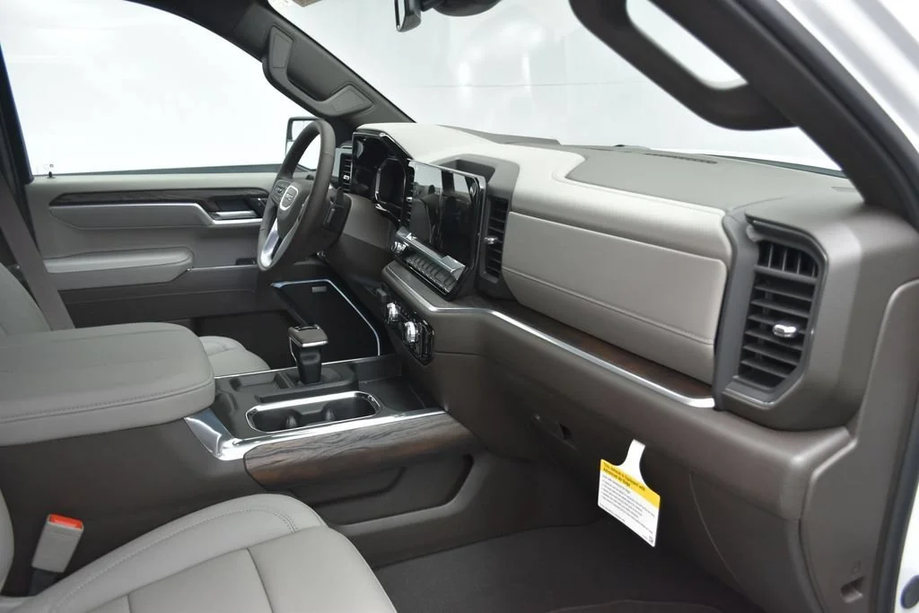 2026 GMC Sierra 1500 SLT - Photo 25