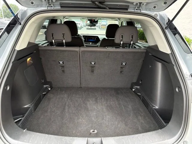 Used 2025 Gray Chevrolet  image 14