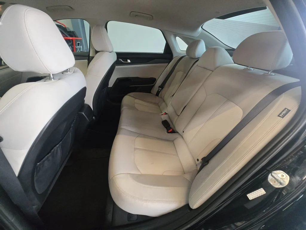 Used 2021 Black Kia LXS image 22
