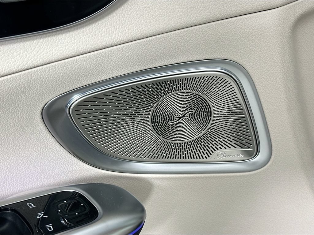New 2026 Selenite Grey Metallic Mercedes-Benz C 300 image 53