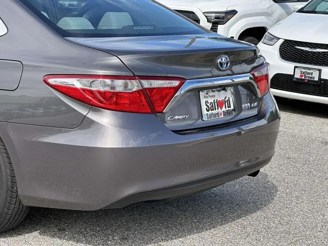Used 2017 Gray Toyota LE image 10