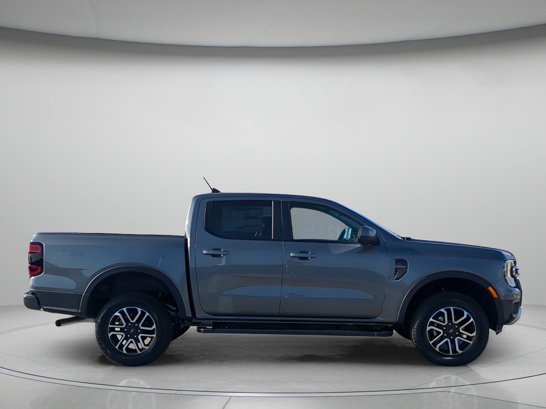 New 2026 Carbonized Gray Metallic Ford Lariat® image 36
