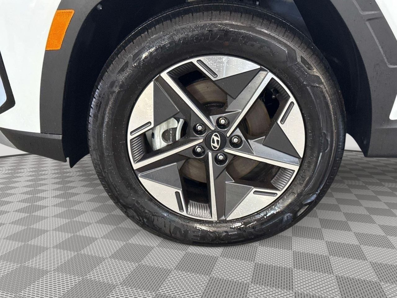 New 2025 Creamy White Pearl Hyundai SEL image 40