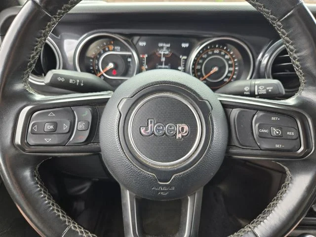 Used 2022 Gray Jeep Sport image 30