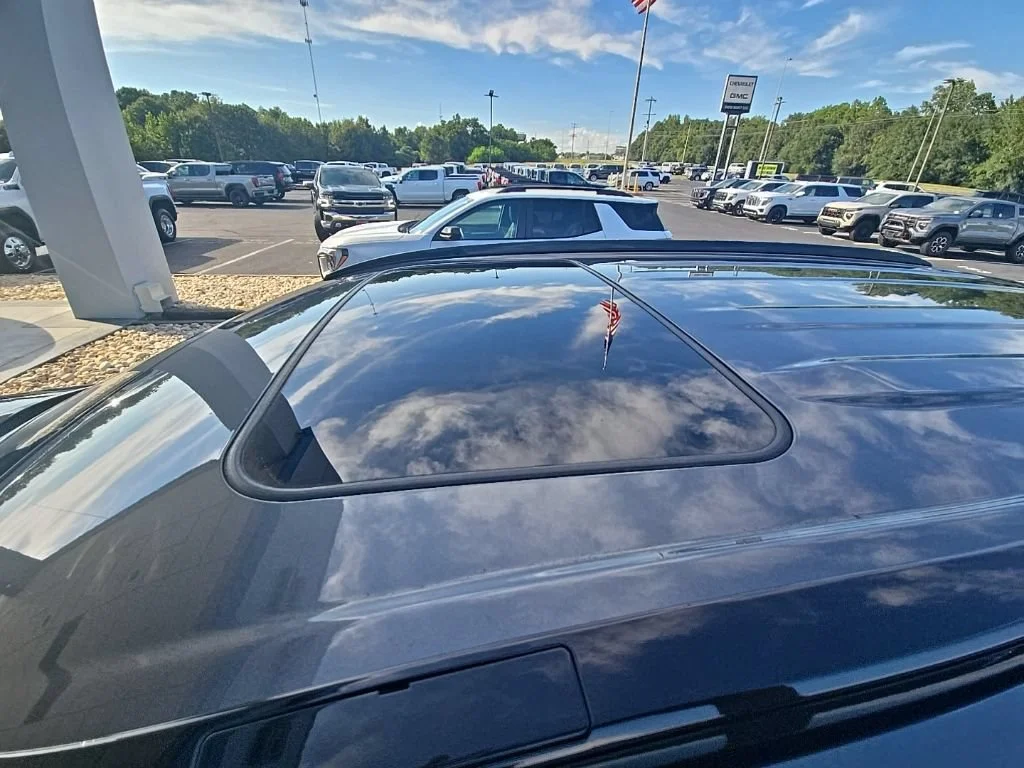 Used 2021 Magnetic Gray Met Toyota XLE Premium image 5