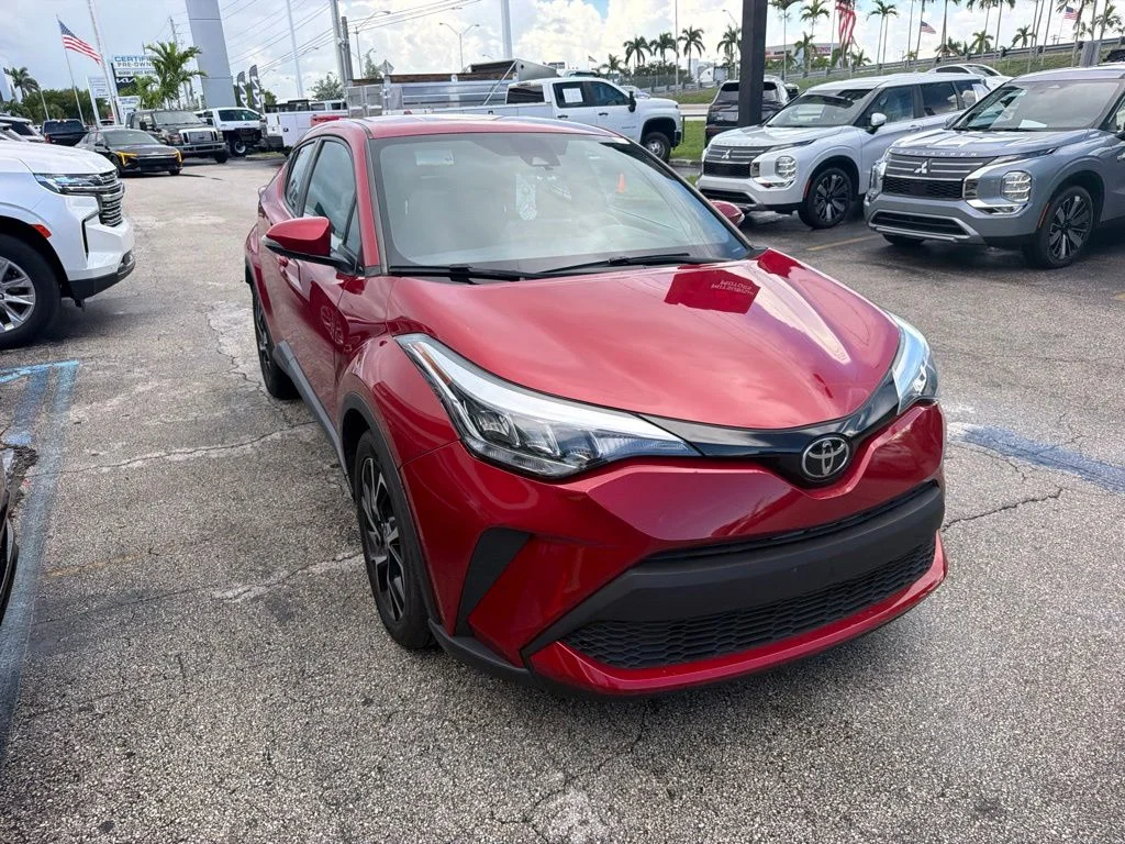 Used 2021 Red Toyota XLE image 3