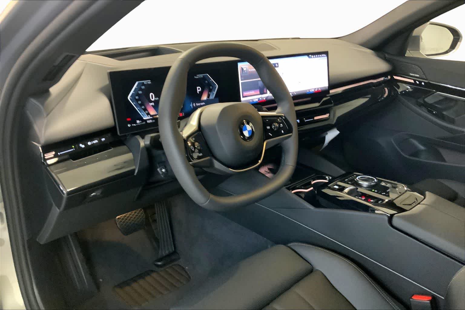 2026 BMW 5 Series 530i - Photo 8