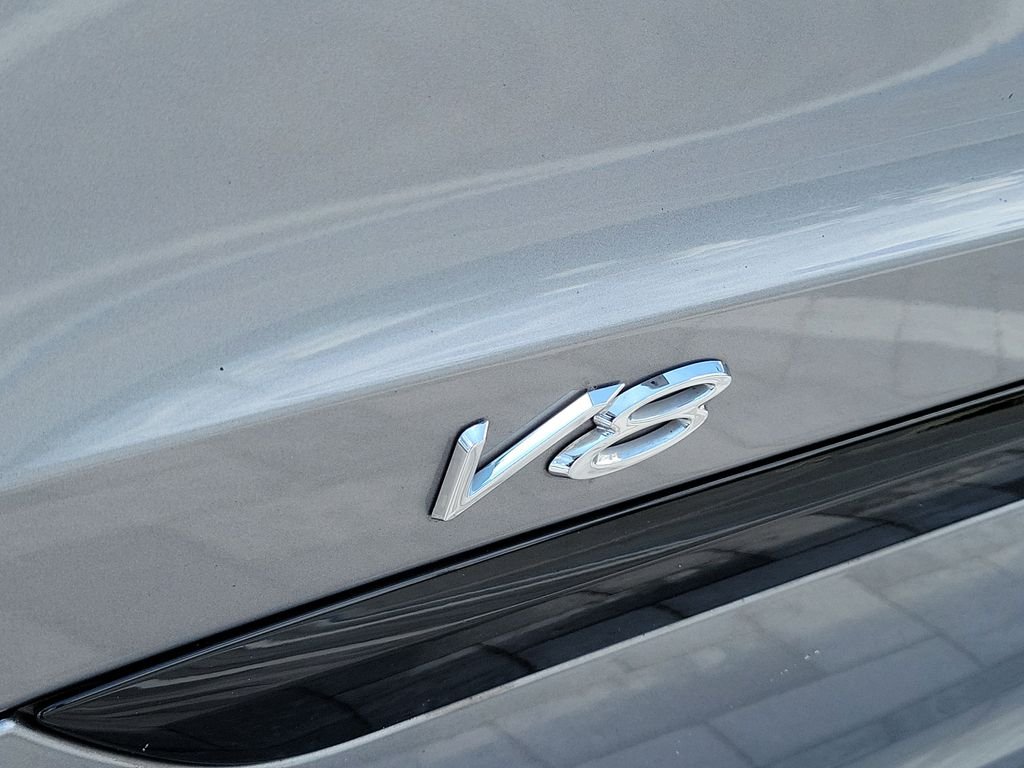 Used 2021  Bentley V8 image 10