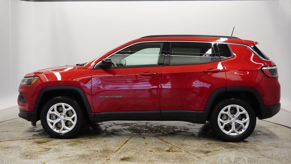 Used 2024 Jeep Compass Latitude with VIN 3C4NJDBN1RT176798 for sale in Coon Rapids, Minnesota