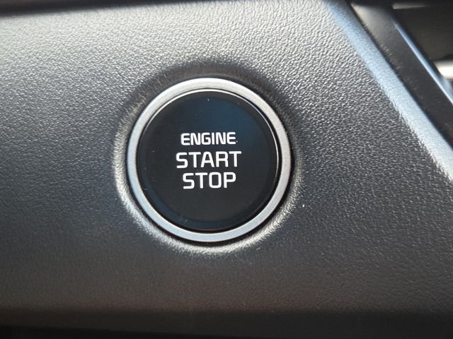 Used 2024 Snow White Pearl Kia EX image 17