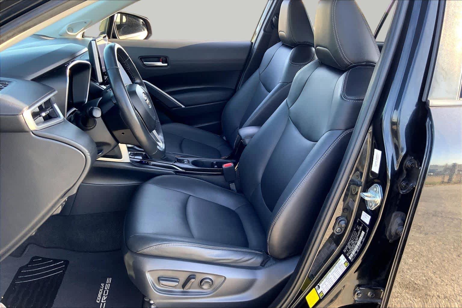 Used 2023 Jet Black Toyota XLE image 8
