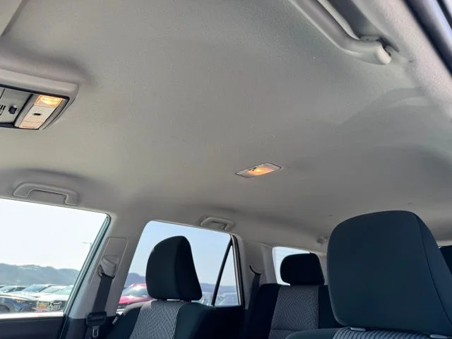 Used 2020 White Toyota SR5 image 18