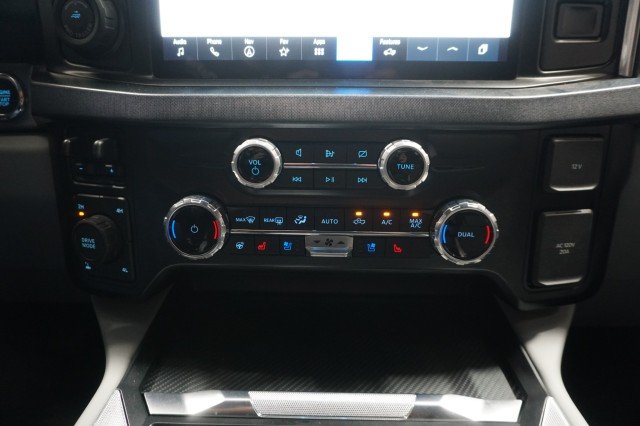 Used 2024 STAR WHITE METALLIC TRI-COAT Ford Limited image 35