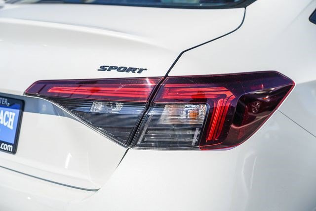 Used 2026 Platinum White Pearl Honda Sport image 9