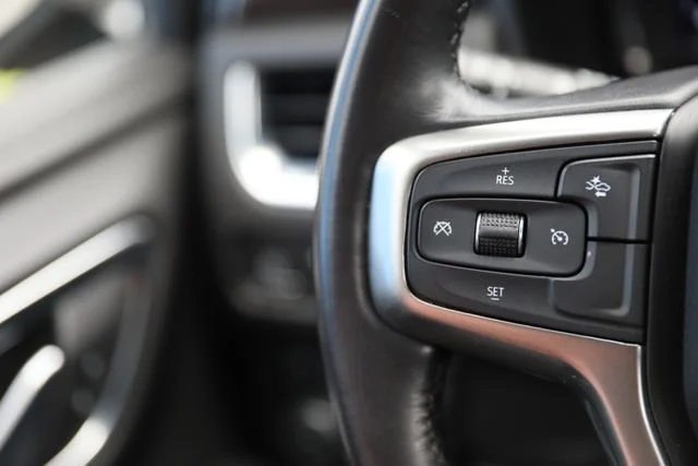 Used 2022 Black Chevrolet LT image 4