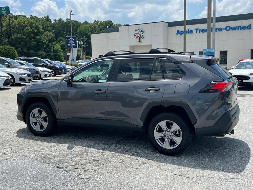 Used 2022 Magnetic Gray Metallic Toyota XLE image 5