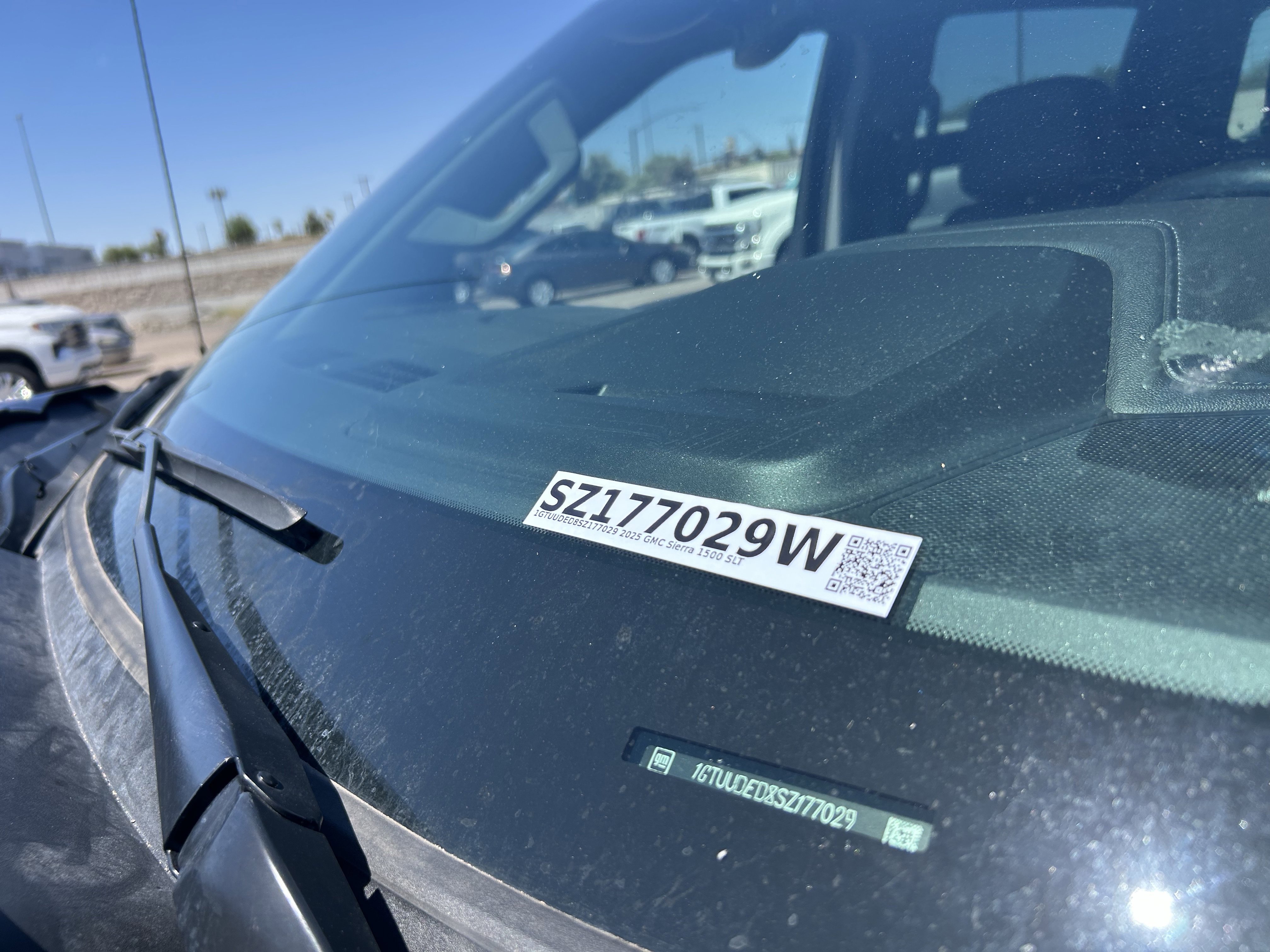Used 2025 Titanium Rush Metallic GMC SLT image 16