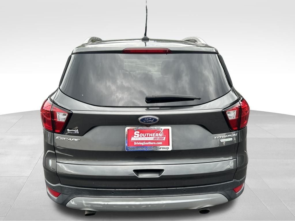 2019 Ford Escape Titanium photo 4