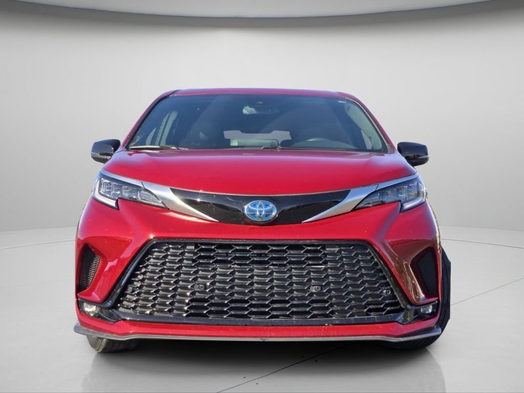 Used 2024 Pearl Toyota XSE image 3