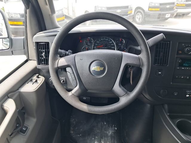 2025 Chevrolet Express Cargo Work Van - Photo 17