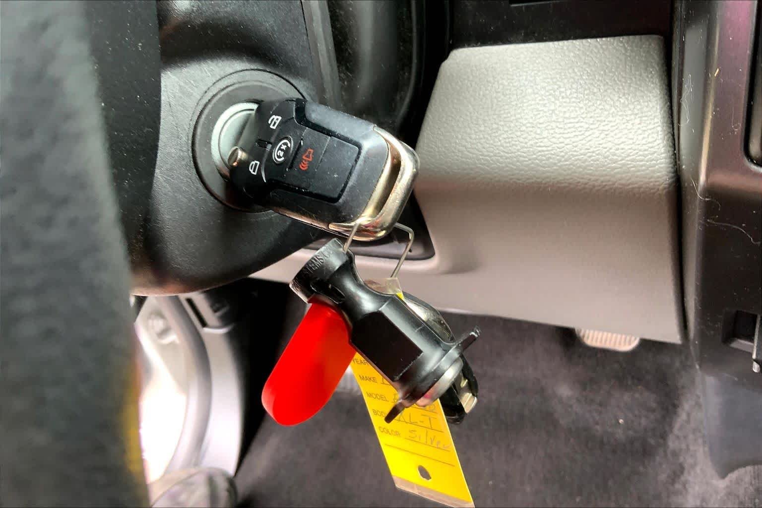 Used 2018 Ingot Silver Ford XLT image 14