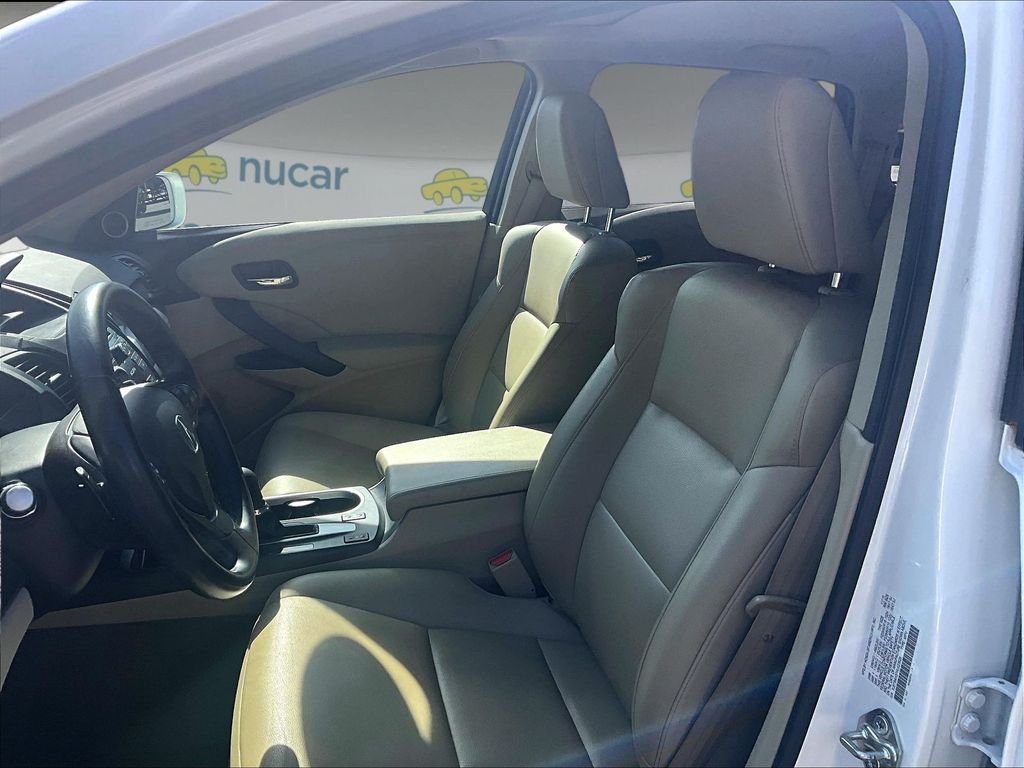 Used 2017 White Acura  image 10