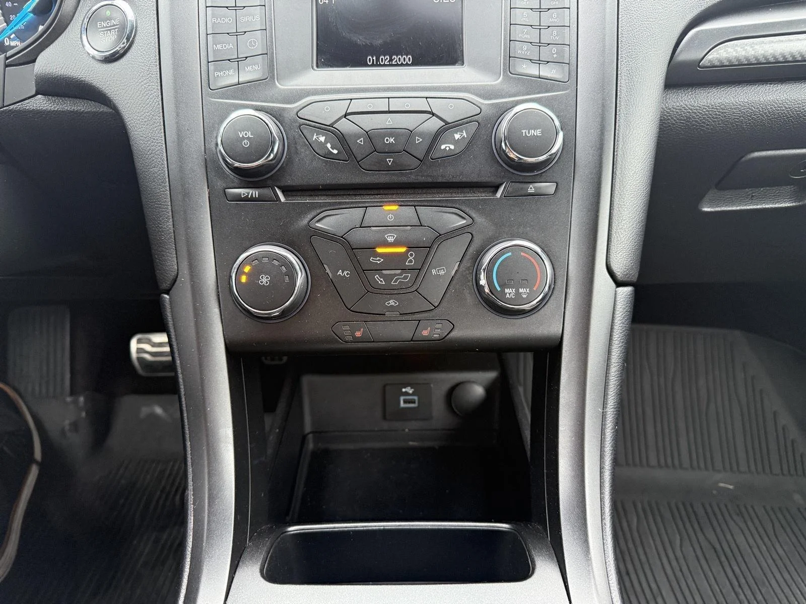 Used 2017 Magnetic Ford Sport image 16