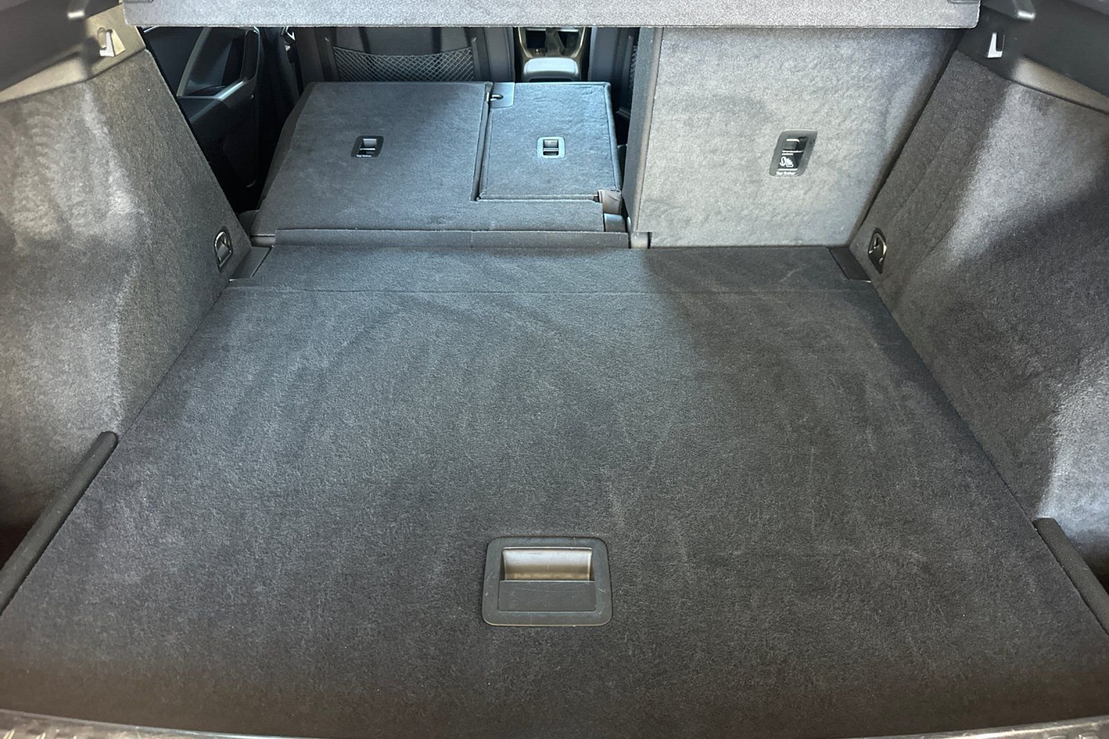 Used 2025  Audi Premium image 16