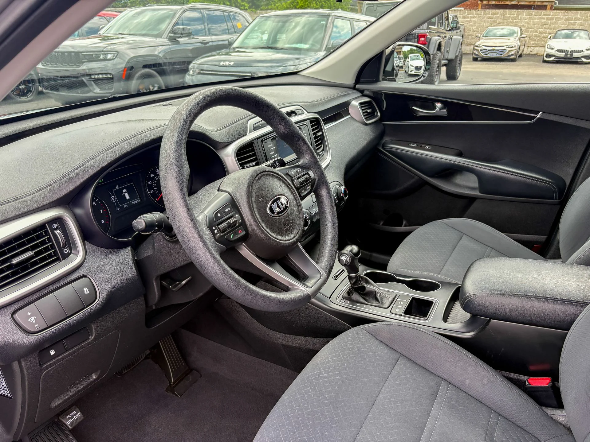 Used 2018 Silver Kia LX image 21