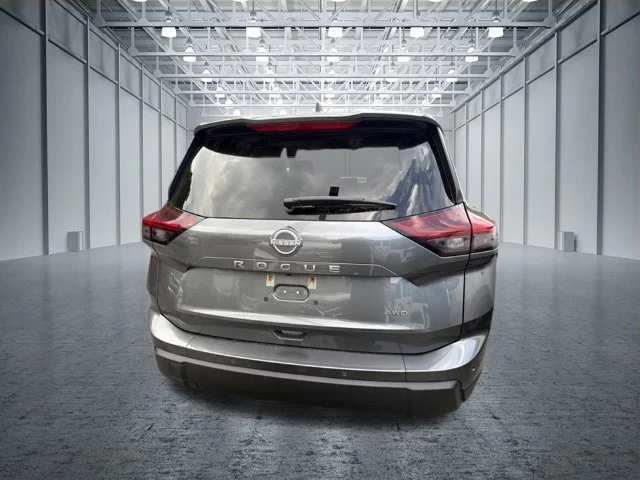 Used 2026 Gray Nissan SV image 3