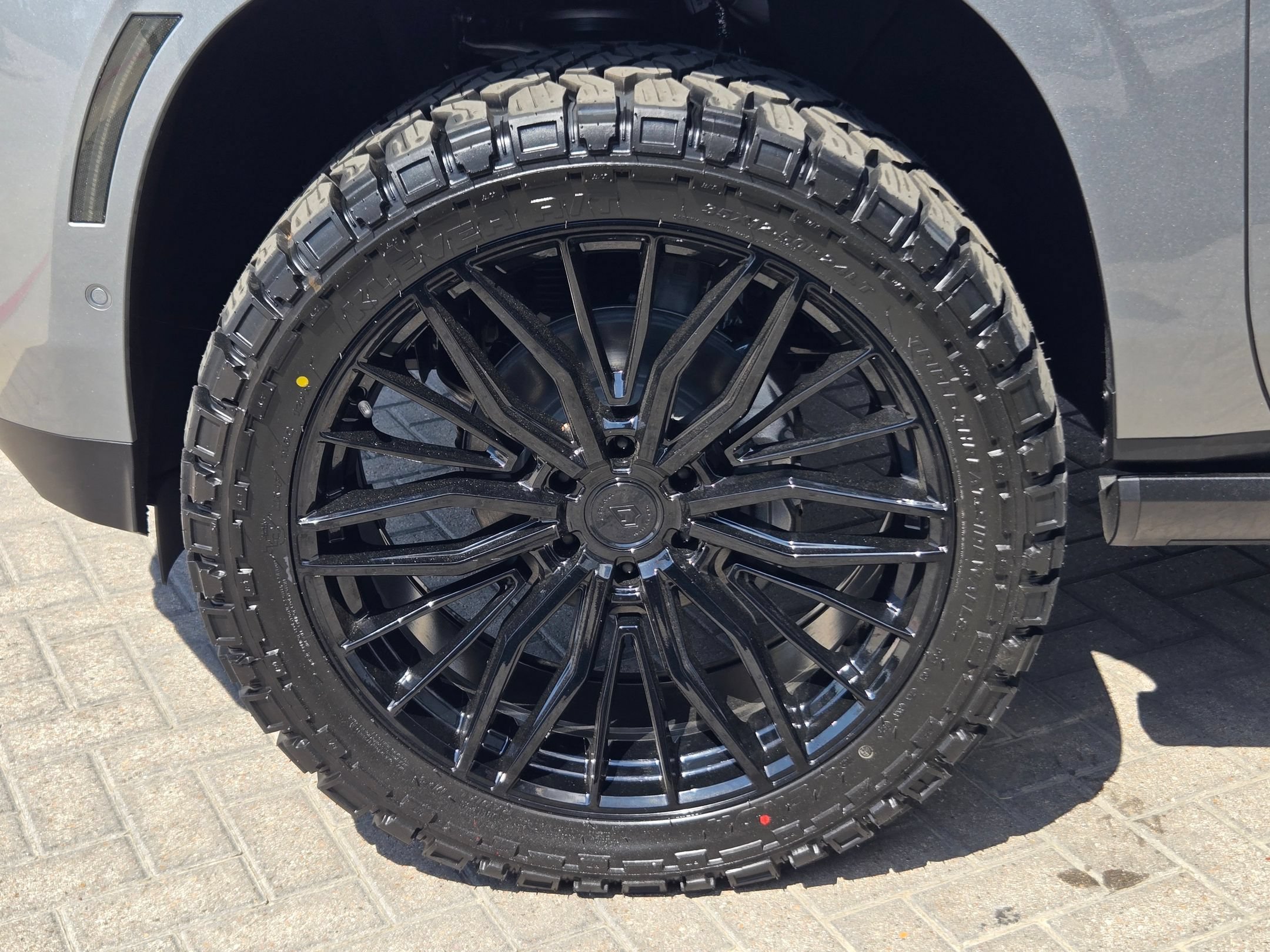 New 2026 Sterling Metallic GMC Denali Ultimate image 20