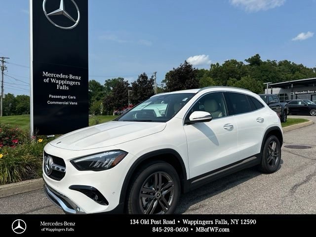 New 2026 Polar White Mercedes-Benz GLA 250 image 1