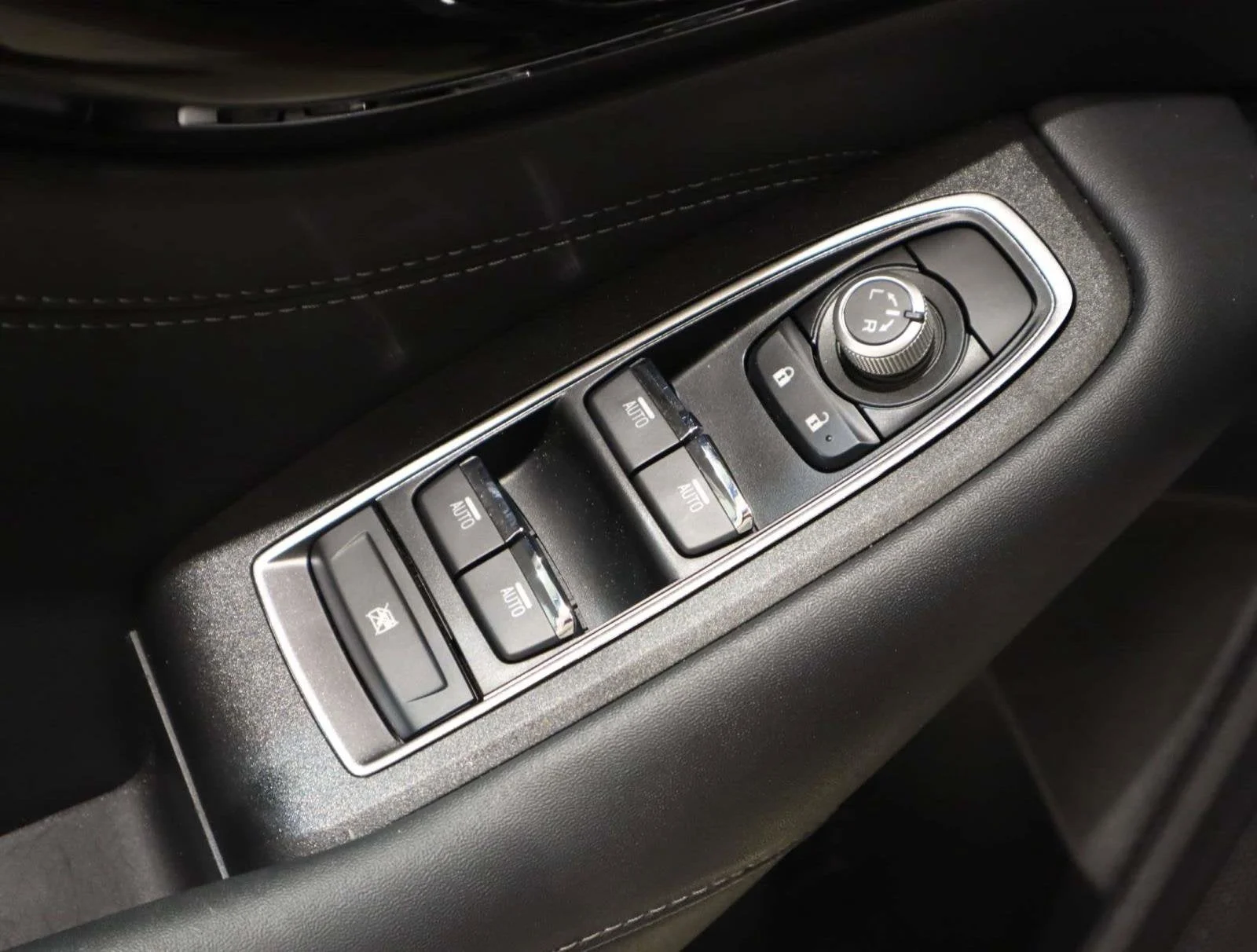 Used 2024 Magnetite Gray Metallic Subaru Limited image 26