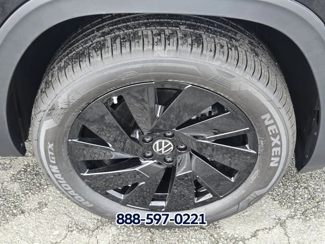 New 2026 BLACK Volkswagen 2.0T SE W/TECHNOLOGY image 15