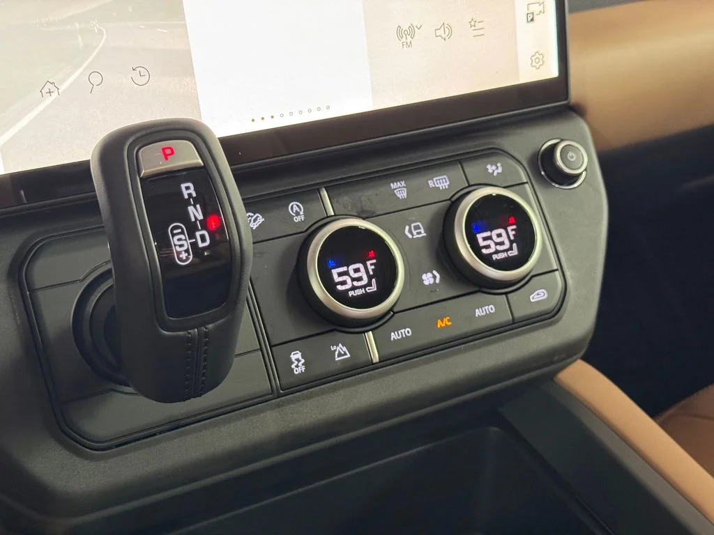 New 2026 Green Land Rover S image 20