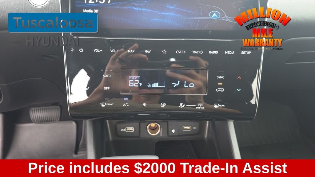 Used 2024 Black Hyundai SEL image 21