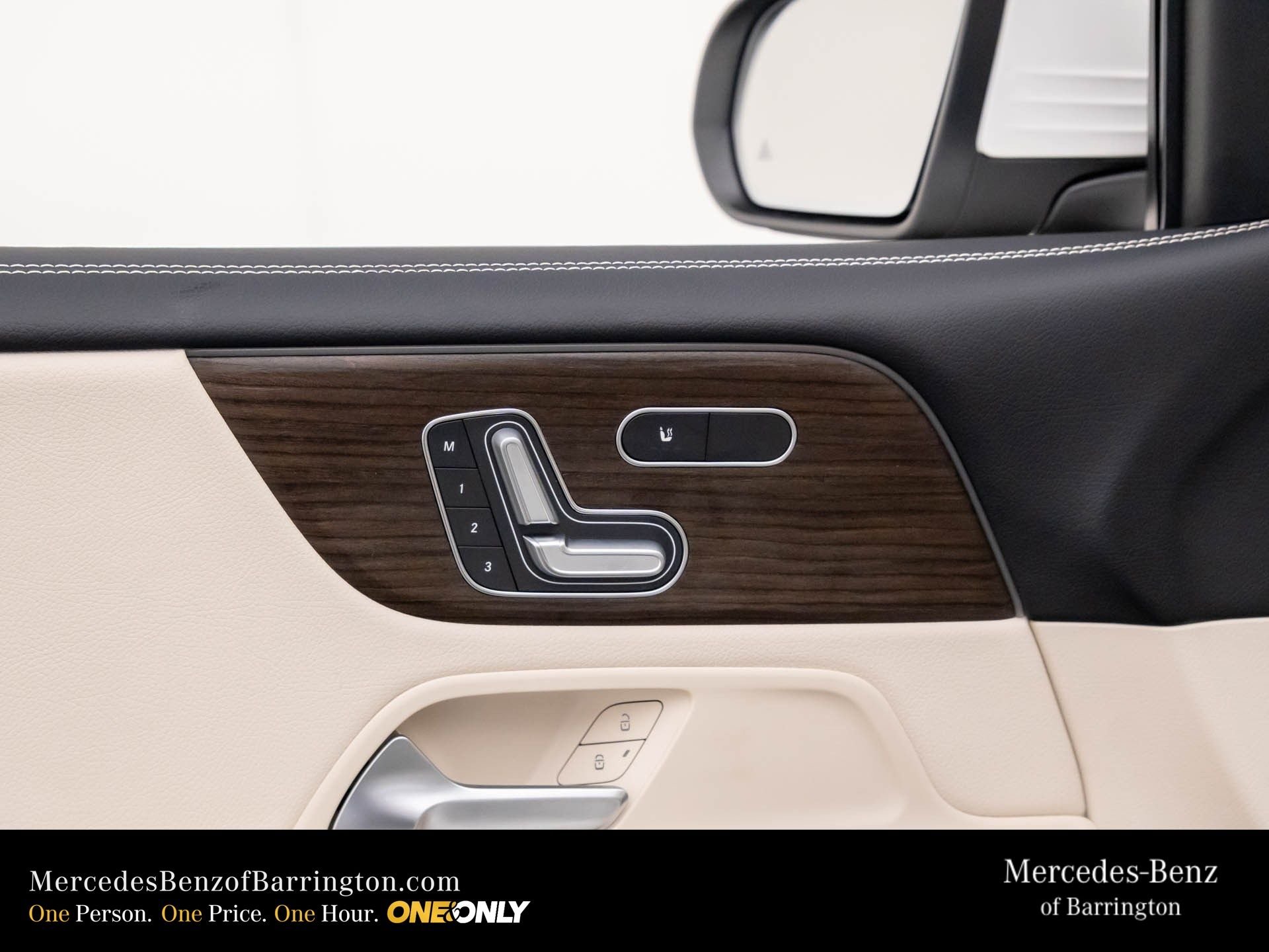 New 2026 Polar White Mercedes-Benz GLB 250 image 16