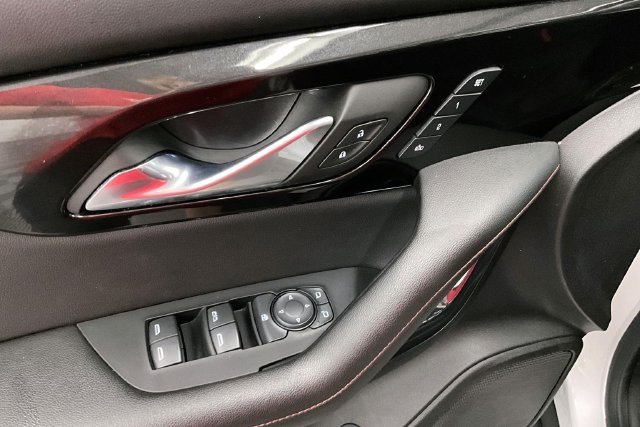 Used 2023 Iridescent Pearl Tricoat Chevrolet RS image 40