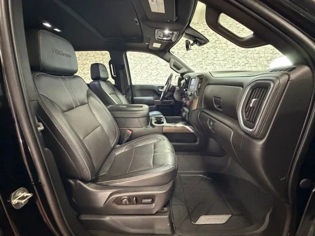 Used 2021 Black Chevrolet High Country image 9