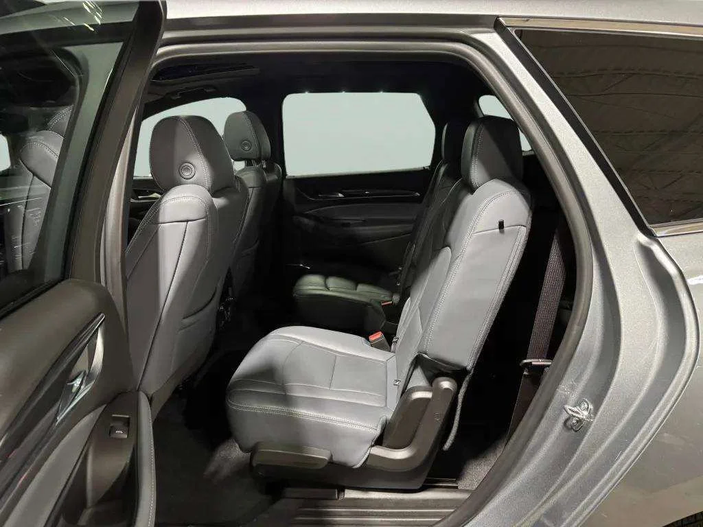 2024 Buick Enclave Essence - Photo 19