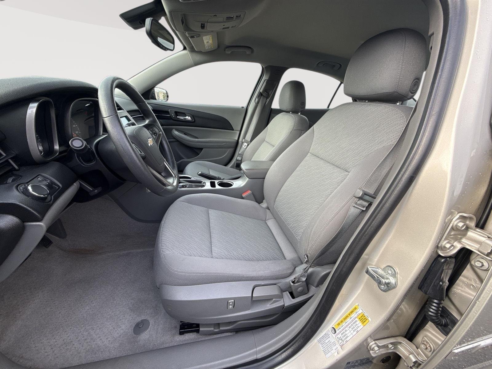 Used 2014 Champagne Silver Metallic Chevrolet LS image 3