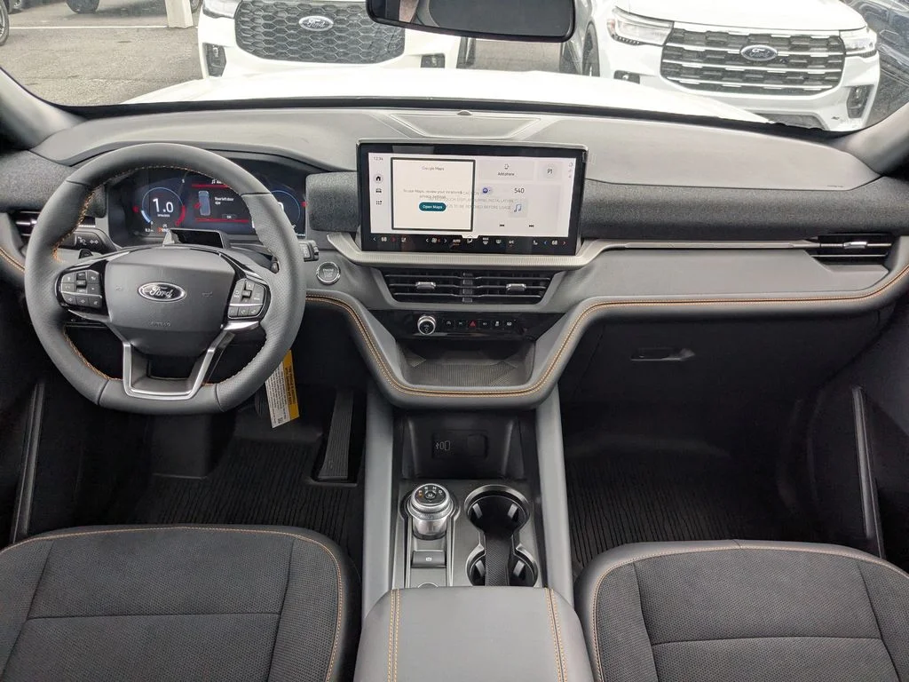 New 2026 Star White Metallic Tri-Coat Ford Tremor image 18