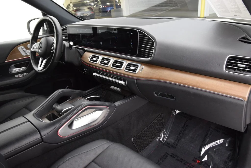 Used 2021 White Mercedes-Benz GLE 350 image 16