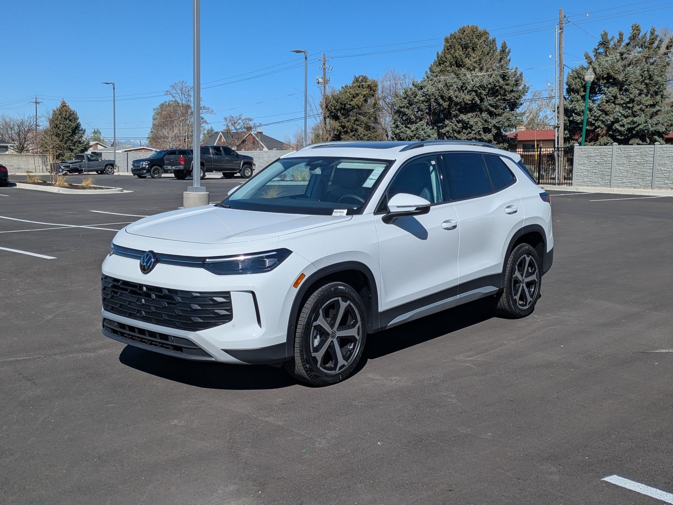 New 2026 Pure White Volkswagen SE image 8