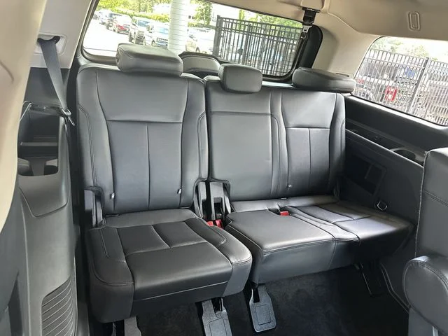 Used 2023 Black Ford XLT image 24