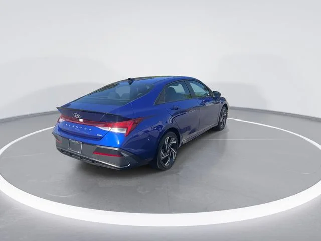 Used 2025 Blue Hyundai SEL Sport image 8
