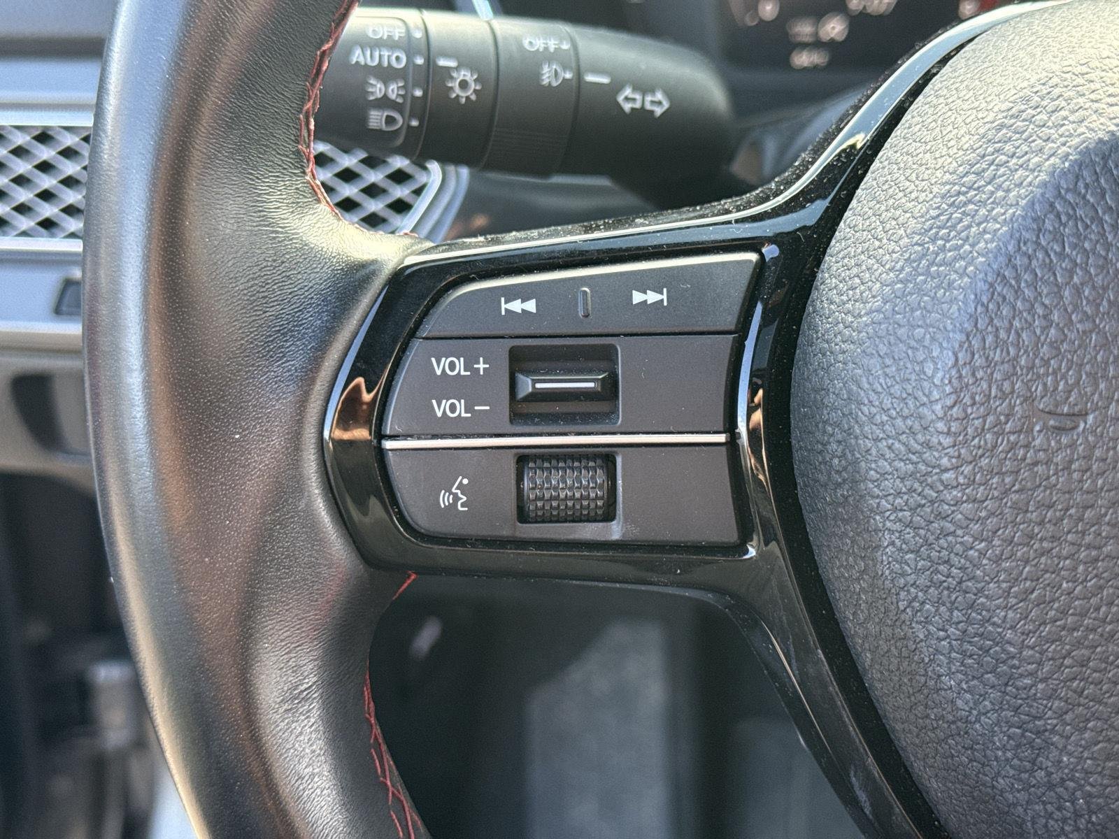 Used 2023 Liquid Carbon Metallic Acura w/A-Spec Technology Package image 11